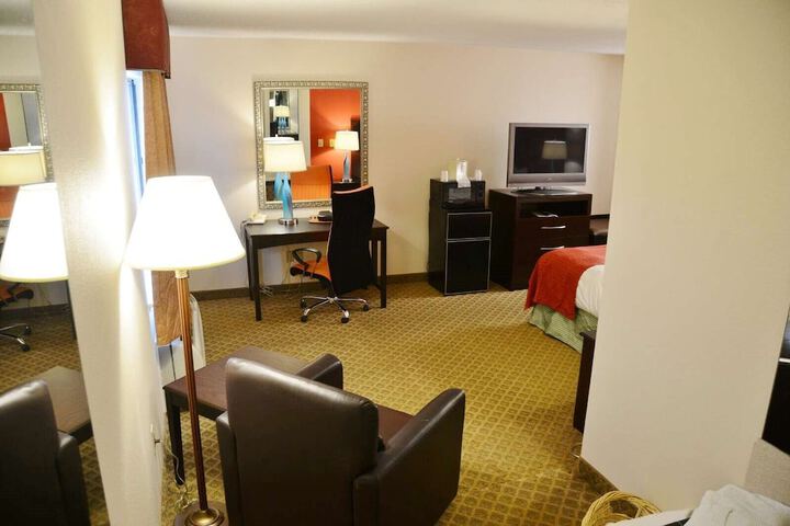 Room 35 of 51