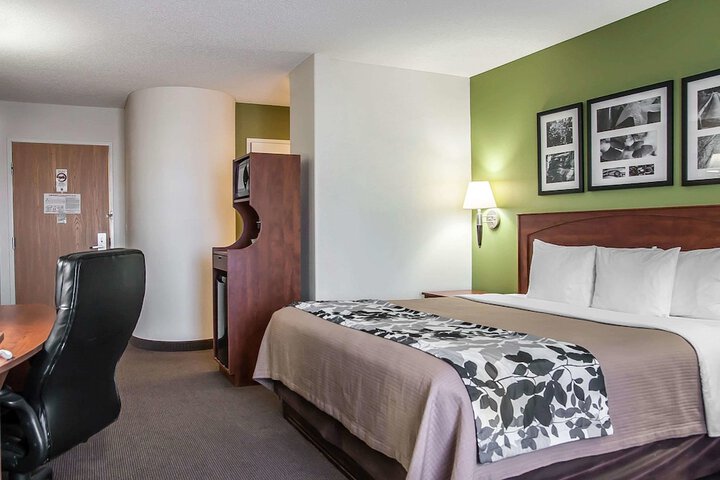 Room 32 of 55