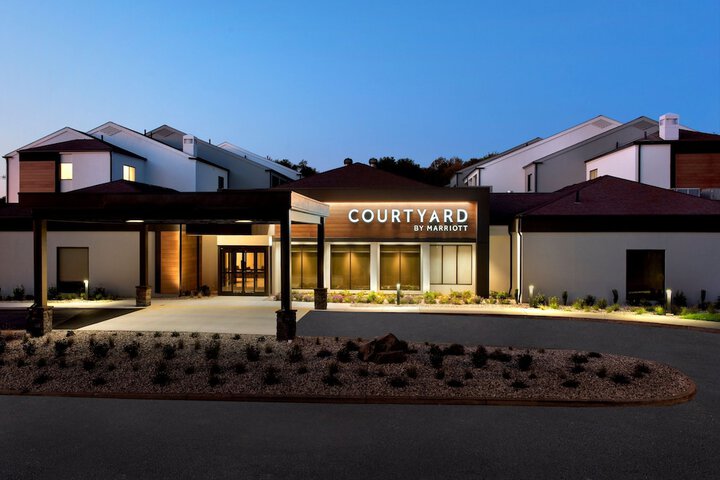 Hotel 2 of 34