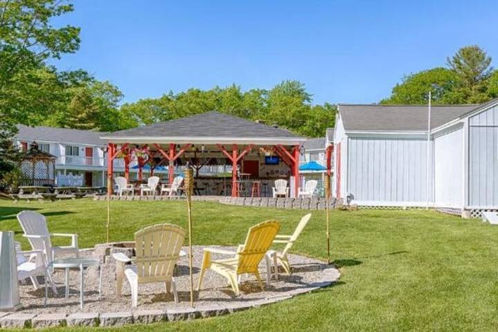 The Rhumb Line Resort
