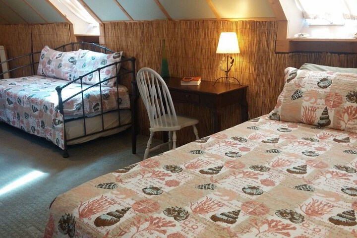 Island Guest House B & B