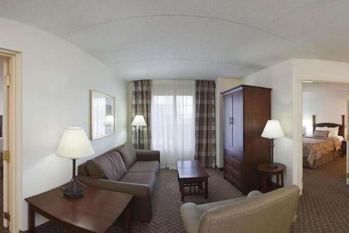 Staybridge Suites Indianapolis-Airport by IHG