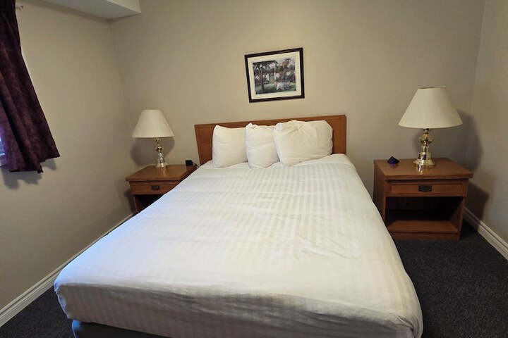 Room 61 of 84