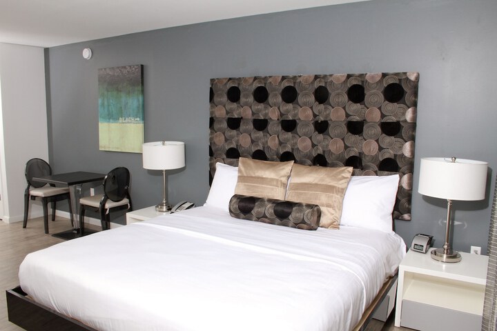 Room 43 of 54