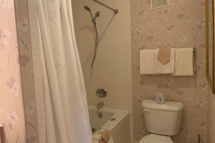 Room 54 of 188