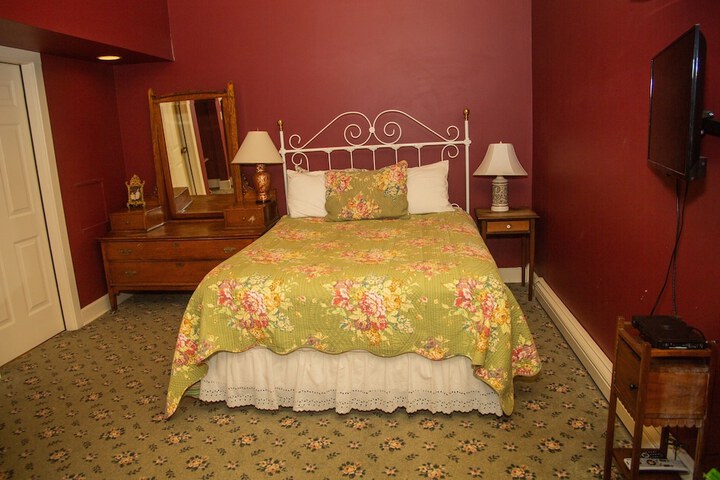 Room 19 of 42
