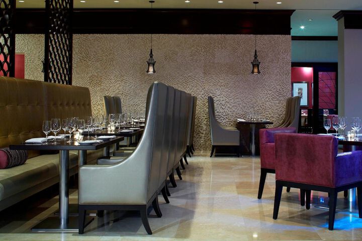 Dining 44 of 56