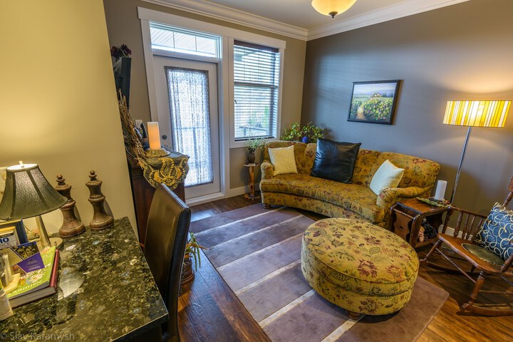 Brookside Inn Boutique Hotel