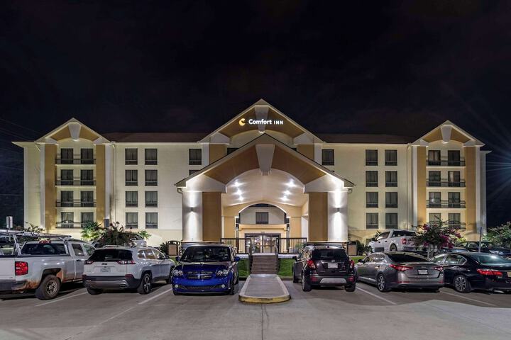 Hotel 3 of 34