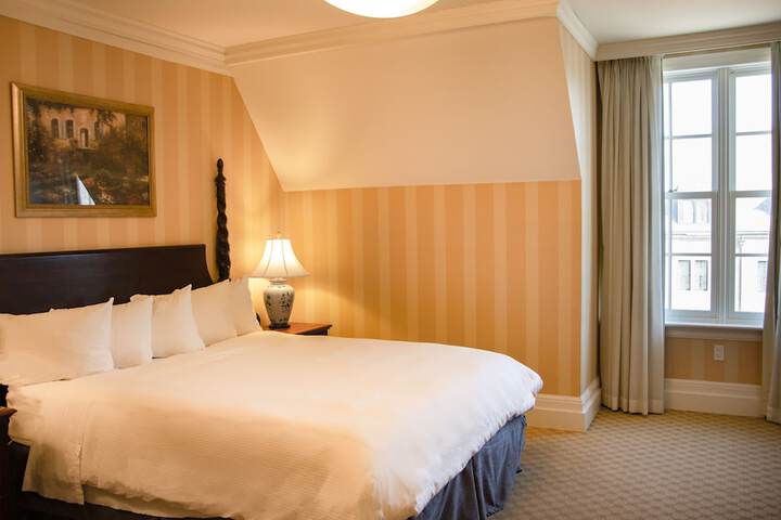 Room 37 of 118