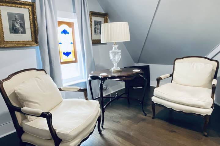 Room 52 of 88