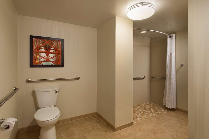 Embassy Suites by Hilton San Francisco Airport Waterfront