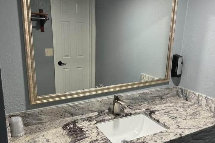 Room 8 of 21