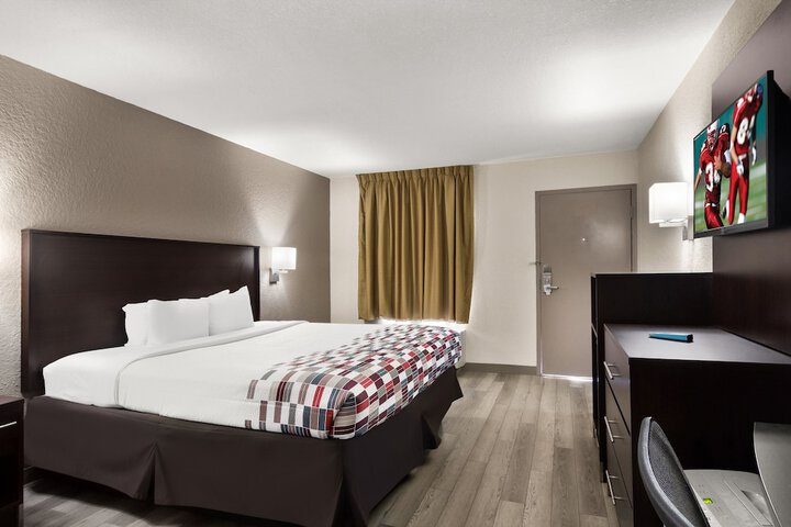 Room 16 of 37