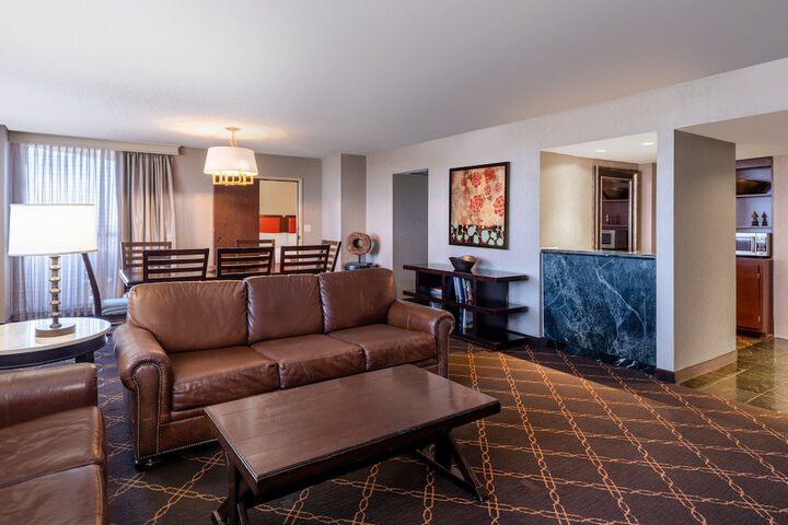 Room 34 of 63
