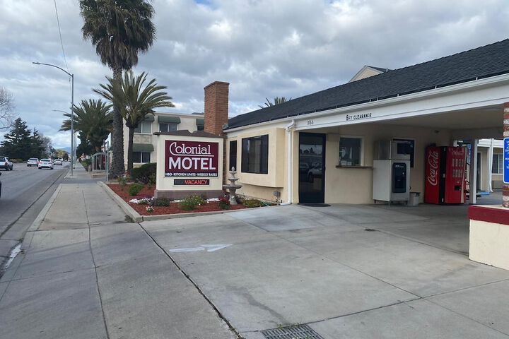 Hotel 8 of 33