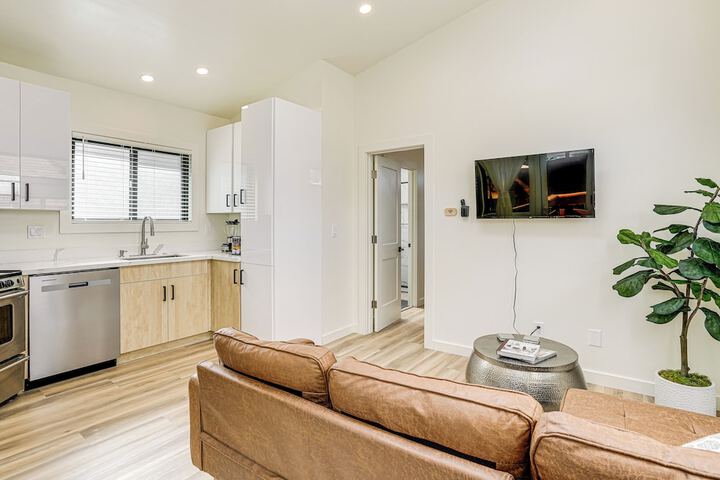 Bay Area Apt w / Patio: Near Parks & Hiking!