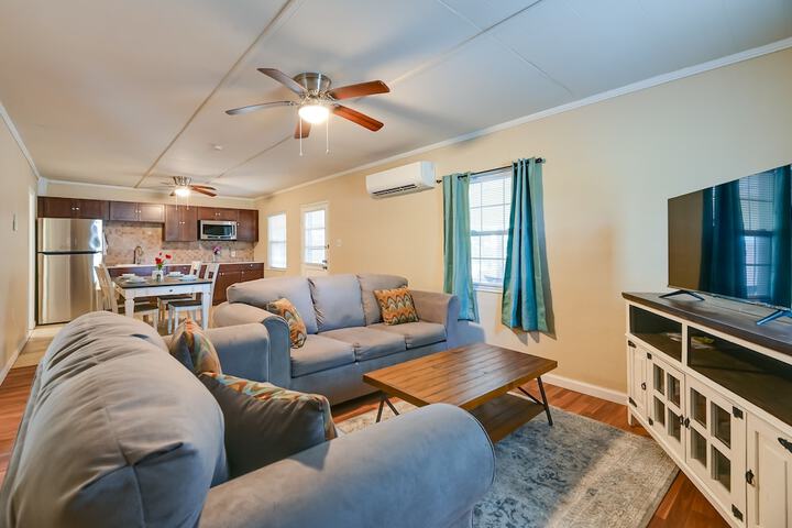Riverfront Edenton Condo w / Porch & Boat Ramp!