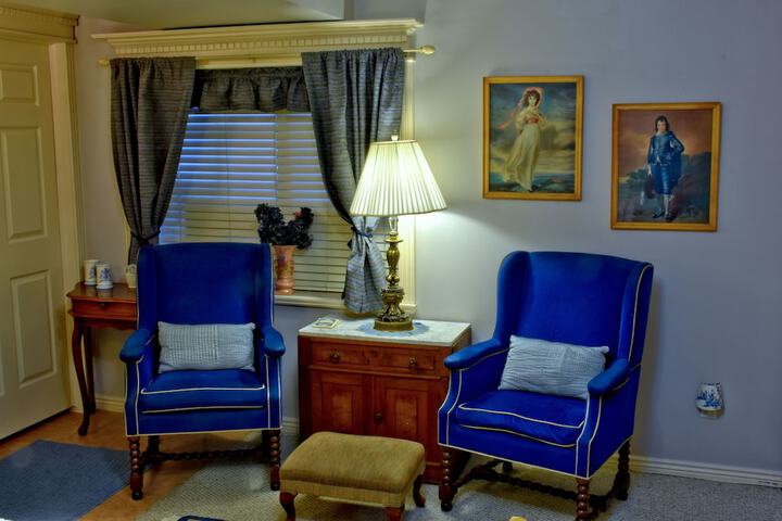 Room 72 of 171