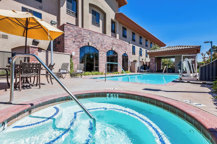 Holiday Inn Express Hotel & Suites Atascadero by IHG