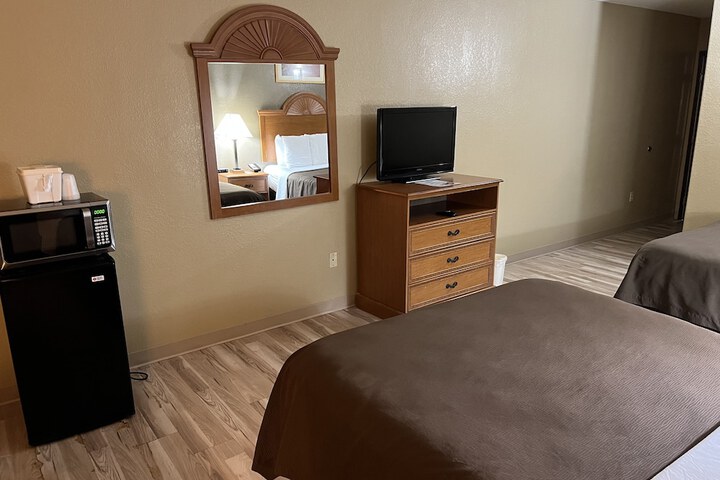 Room 27 of 50