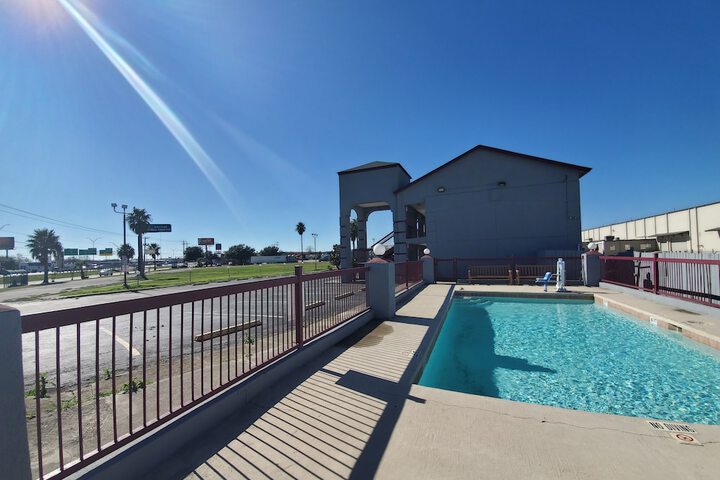 Pool 5 of 34