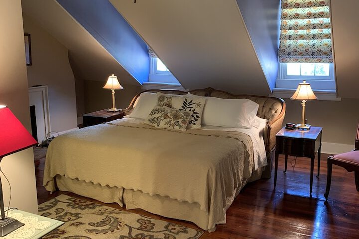 Room 30 of 37