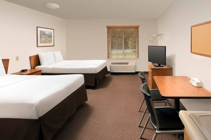 Room 12 of 25