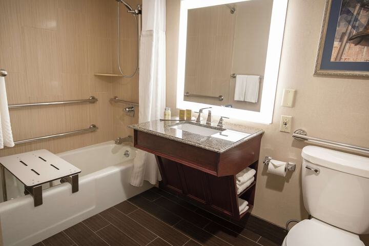Desmond Hotel Malvern a DoubleTree by Hilton