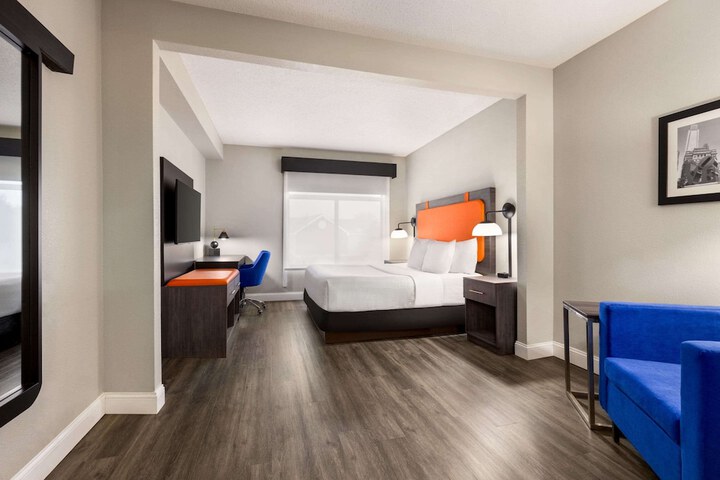 Room 20 of 36