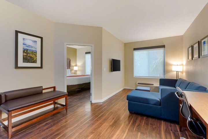 Room 21 of 49