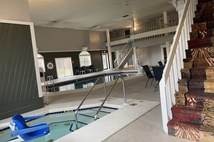 Quality Inn Mauston I-90