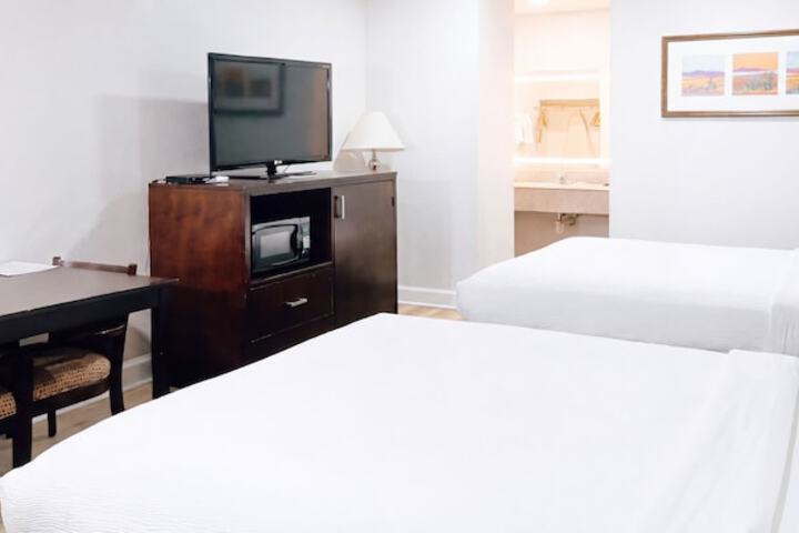 Quality Inn Holbrook near Petrified Forest