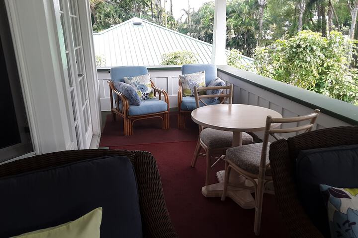 Hilo Bay Oceanfront B & B