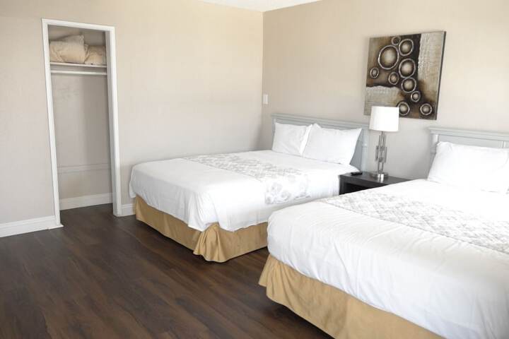Room 40 of 85