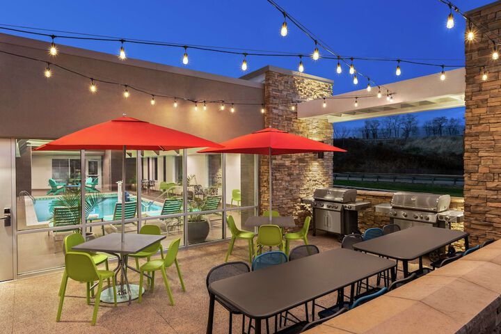 Terrace/Patio 33 of 35