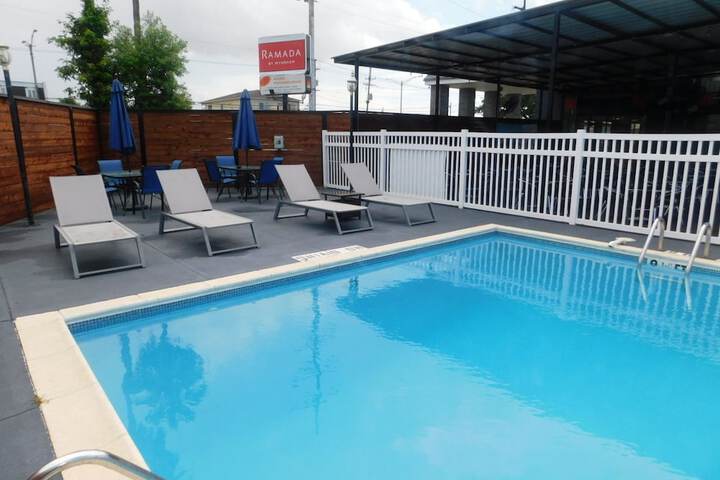 Pool 5 of 39