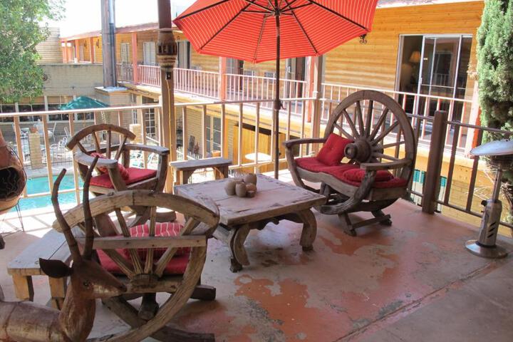 Stage Stop Inn