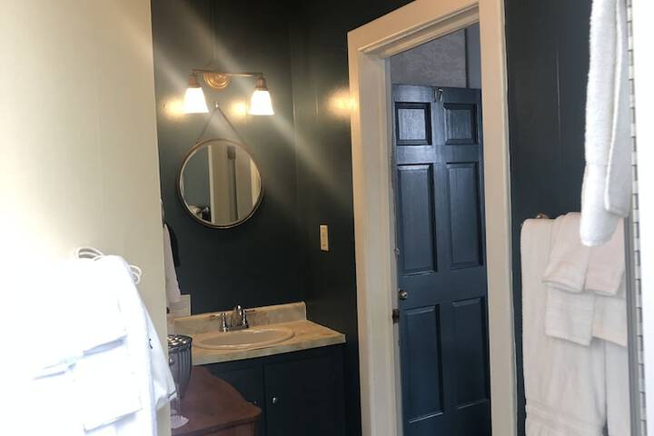 Room 25 of 39