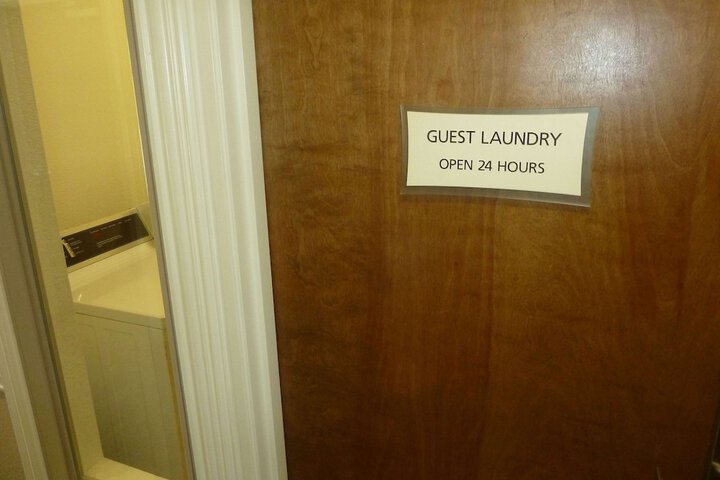 Room 30 of 65