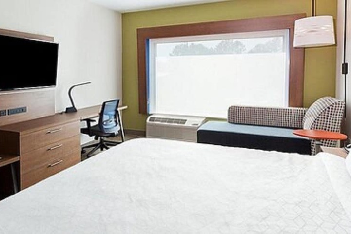 Room 21 of 56