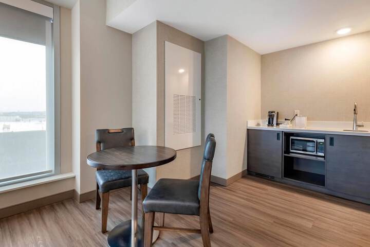 Cambria Hotel Bloomington Mall of America Minneapolis Airport