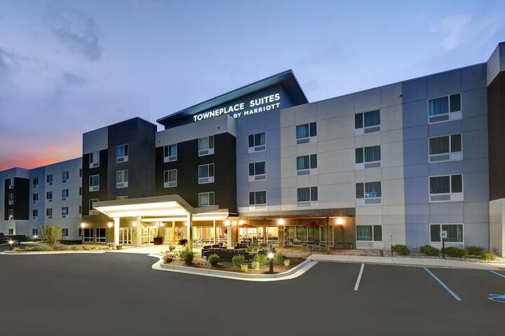 Hotel 2 of 39