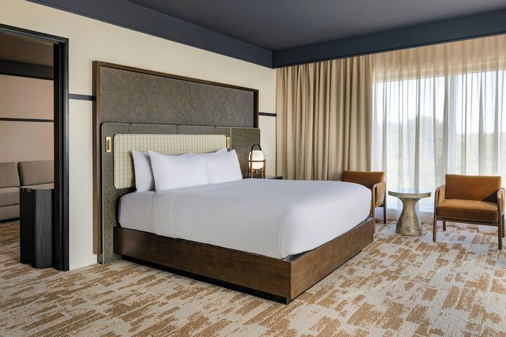 The Southlake Hotel