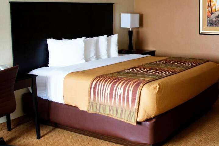 Room 9 of 14