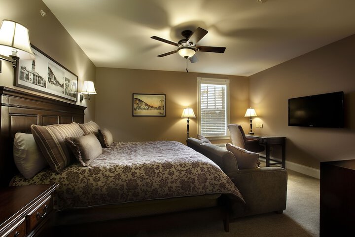 Room 29 of 38