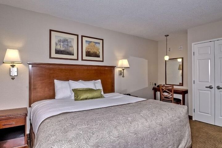 Candlewood Suites Burlington South by IHG
