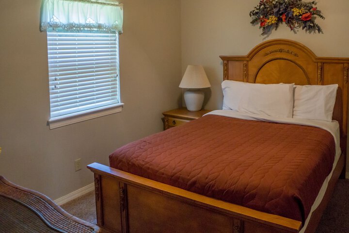 Candlewyck Cove Resort