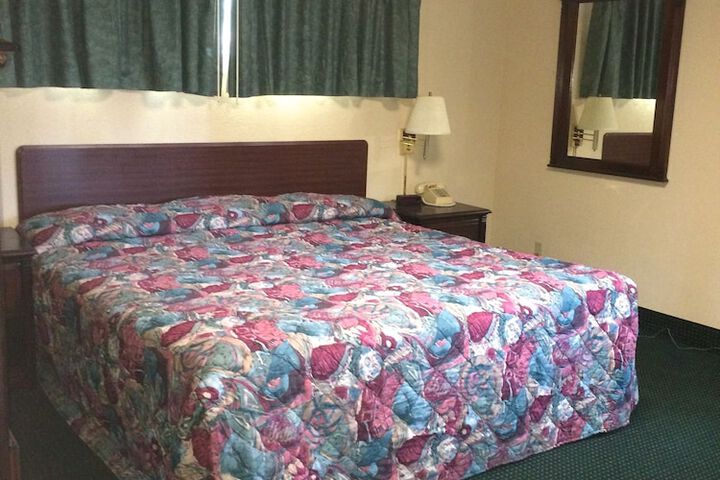 Room 8 of 46