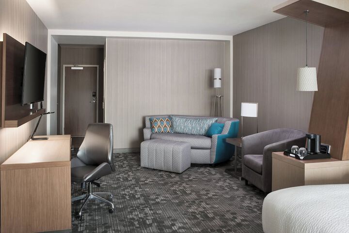 Courtyard by Marriott Pullman